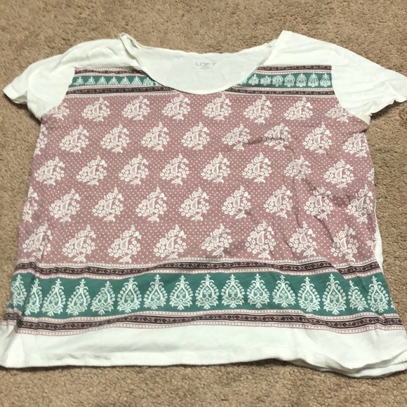 LOFT Tops - Patterned Tee LOFT Tops - Patterned Tee